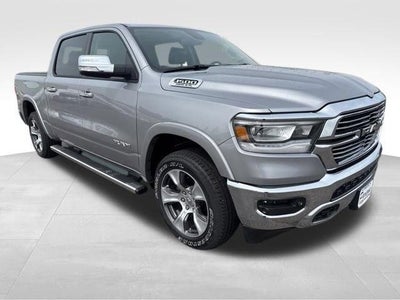 2019 RAM 1500 Laramie 4x4 Crew Cab 5'7" Box