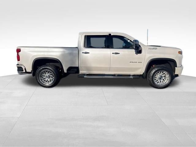 2022 Chevrolet Silverado 2500 HD Crew Cab Standard Box 4-Wheel Drive High Country