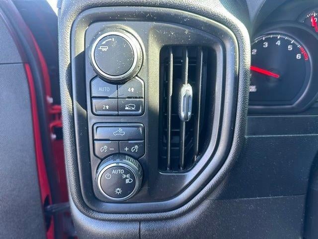 2022 Chevrolet Silverado 1500 Crew Cab Short Box 4-Wheel Drive Custom