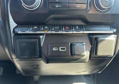 2022 Chevrolet Silverado 1500 Crew Cab Short Box 4-Wheel Drive Custom