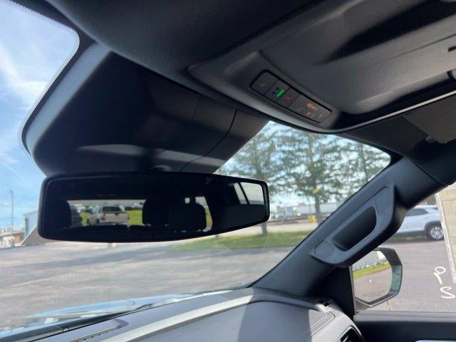 2027 Chevrolet Suburban LS