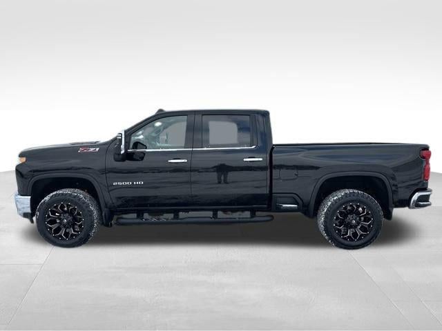 2022 Chevrolet Silverado 2500 HD Crew Cab Standard Box 4-Wheel Drive LTZ