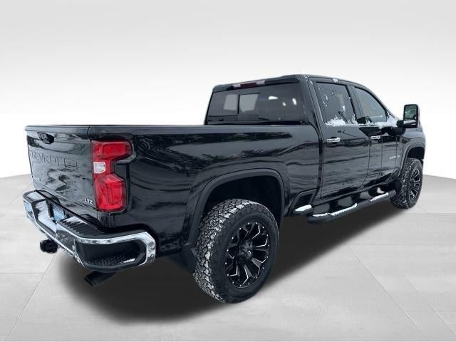 2022 Chevrolet Silverado 2500 HD Crew Cab Standard Box 4-Wheel Drive LTZ