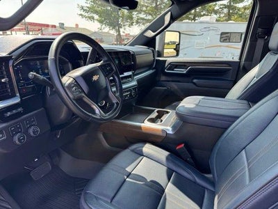 2024 Chevrolet Silverado 3500 HD Crew Cab Standard Box 4-Wheel Drive High Country