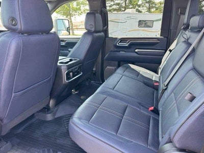 2024 Chevrolet Silverado 3500 HD Crew Cab Standard Box 4-Wheel Drive High Country