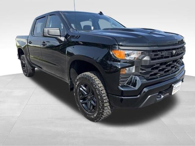 2024 Chevrolet Silverado 1500 Crew Cab Short Box 4-Wheel Drive Custom Trail Boss